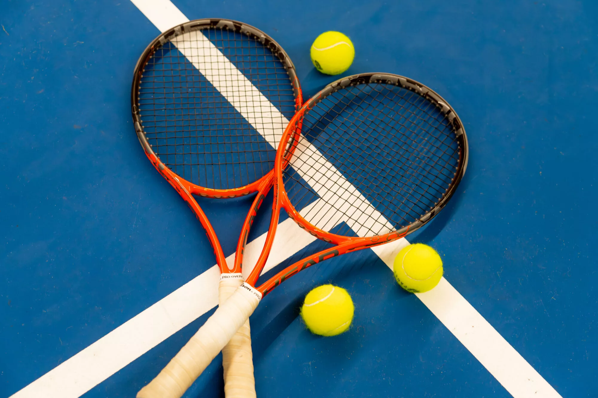 Kontraktor Lapangan Tenis Jakarta Berpengalaman - Sentono Sport